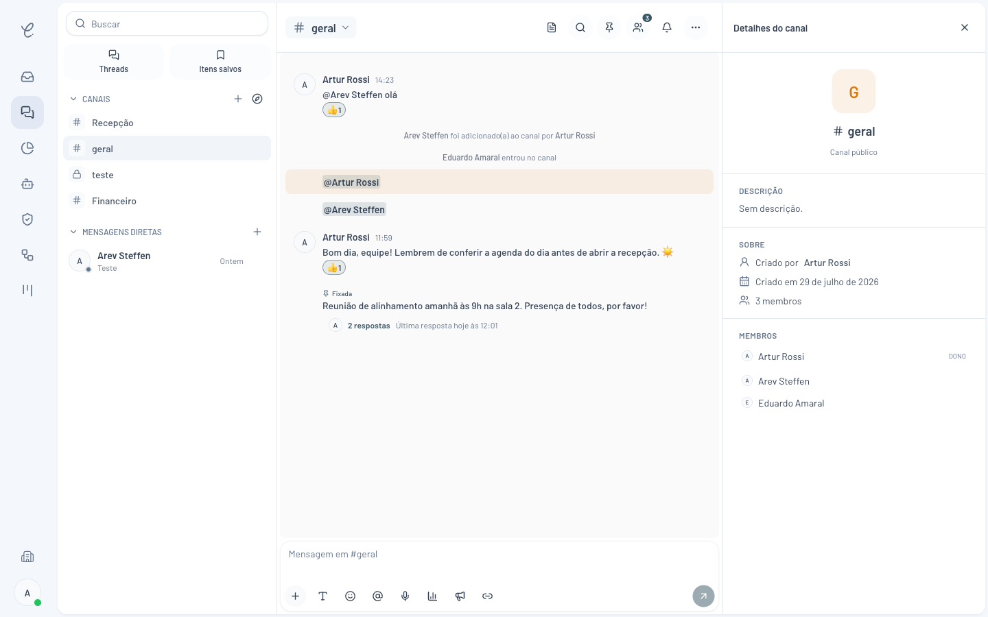 Painel de detalhes do canal geral aberto na Clinia com descrição, informações de criação e lista de membros